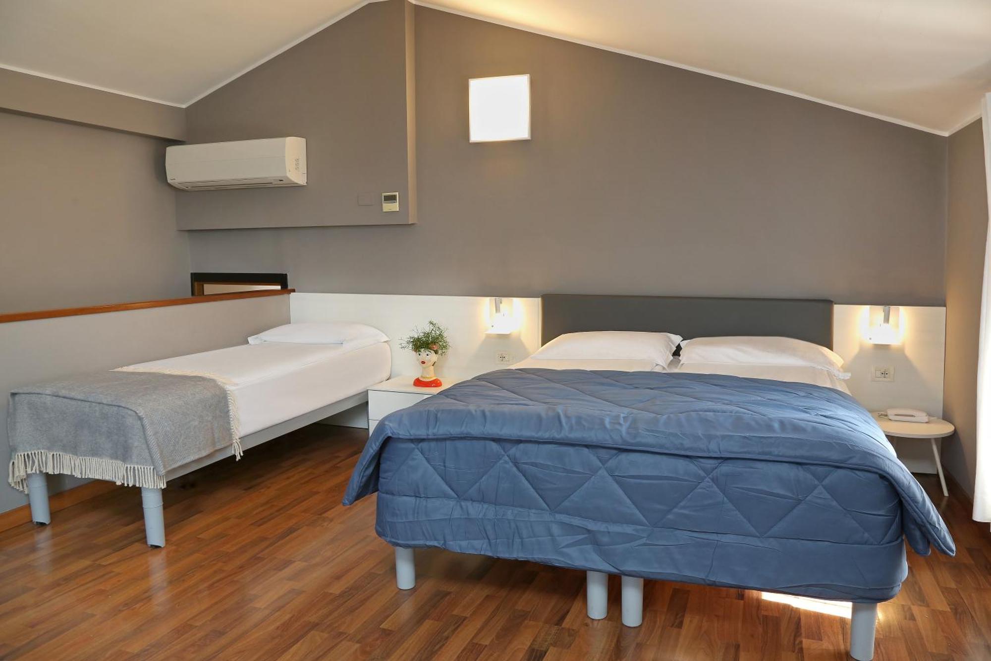 Albergo All'Ancora Гарда Экстерьер фото