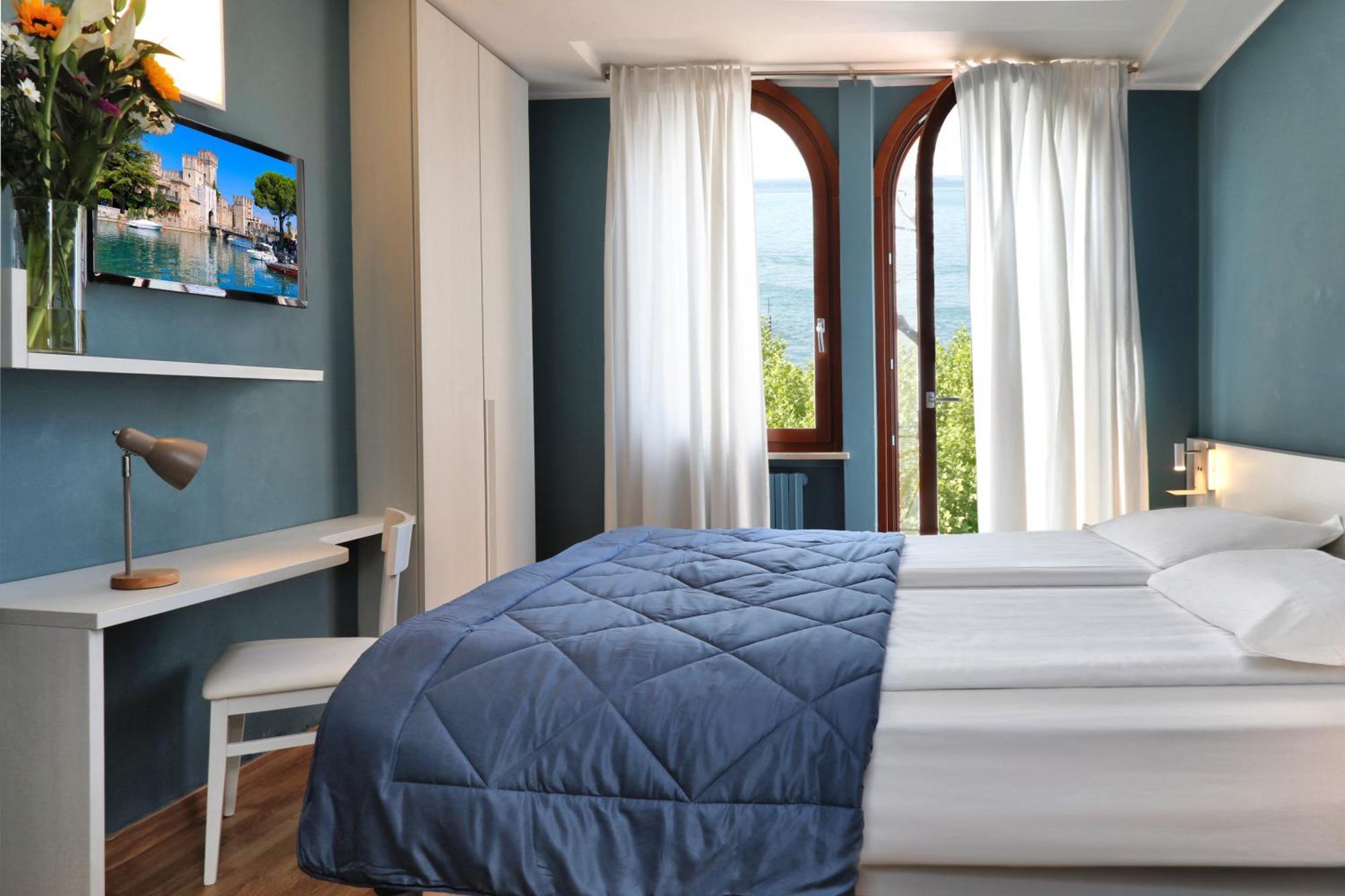 Albergo All'Ancora Гарда Экстерьер фото