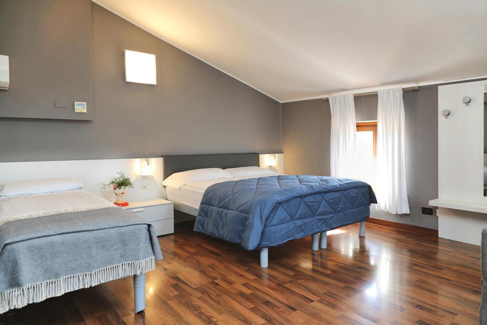 Albergo All'Ancora Гарда Экстерьер фото