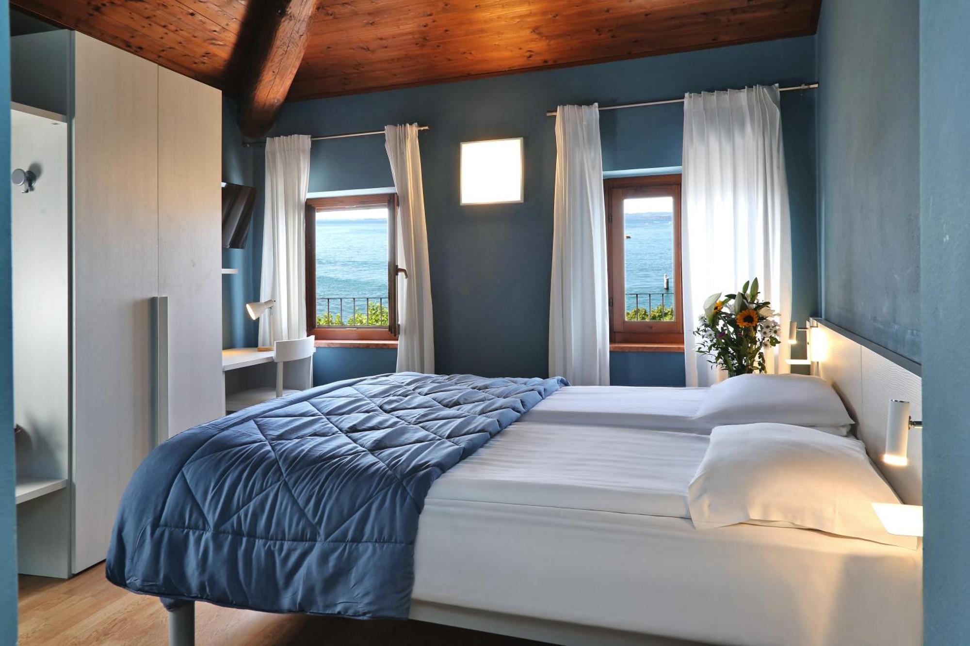 Albergo All'Ancora Гарда Экстерьер фото